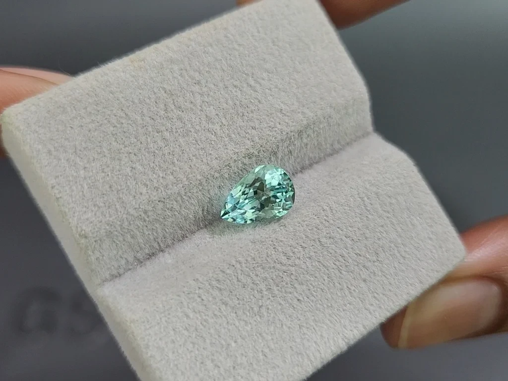 Tourmaline Paraiba taille poire 1,58 carats, Mozambique Image №4