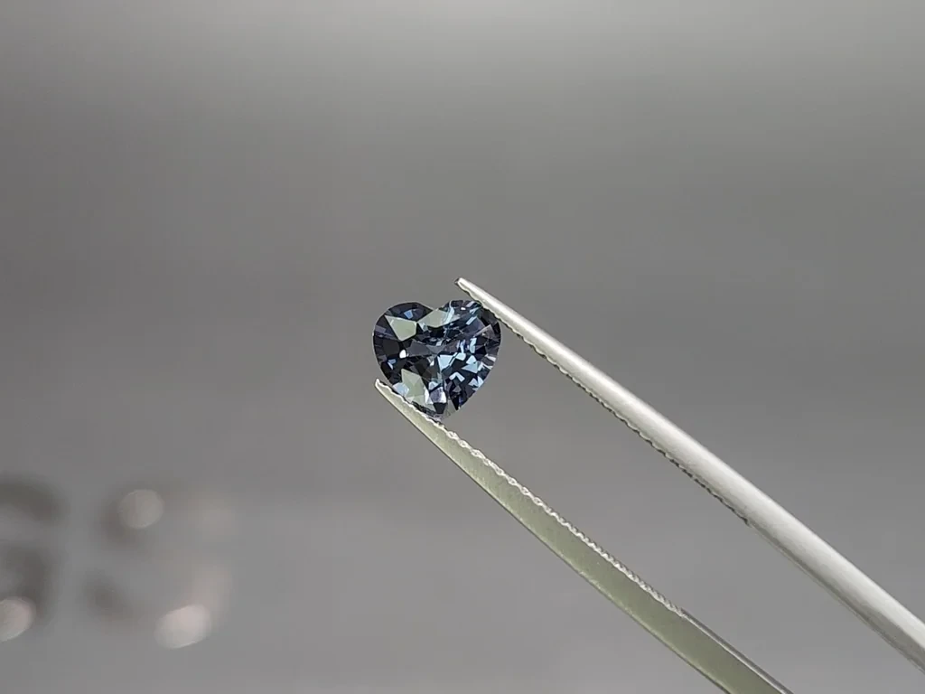 Gray blue spinel heart shape 1.13 carats, Birma Image №3