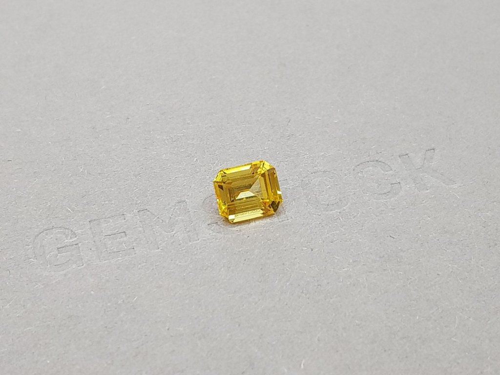 Yellow sapphire 2.01 ct, Sri Lanka Image №2