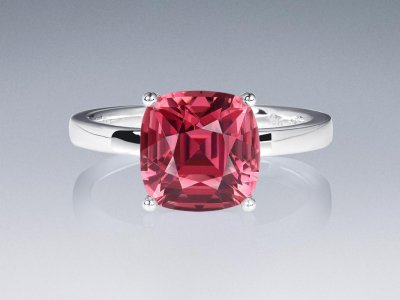 Ring with pink-orange rubellite 3.37 carats in 18K white gold photo