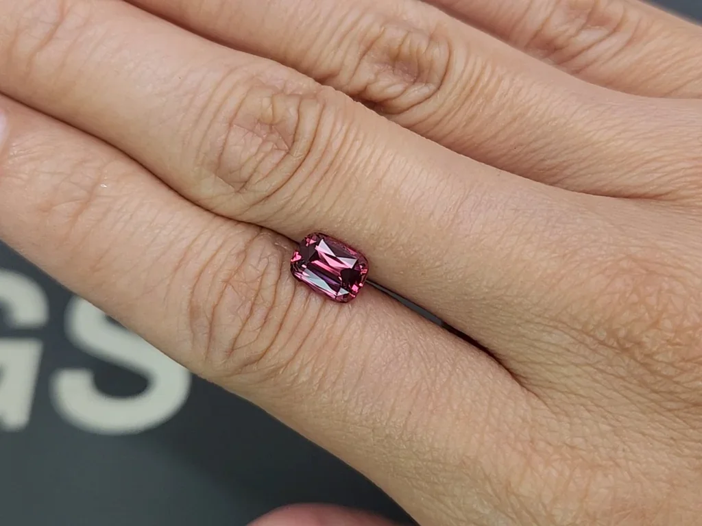 Rhodolite garnet cushion cut 1.67carats, Tanzania Image №2