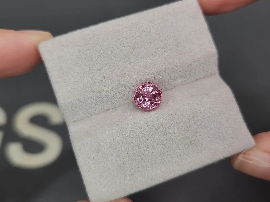 Saphir Padparadscha orange-rose non chauffé, taille ronde, 2,02 carats, Sri Lanka Image №4