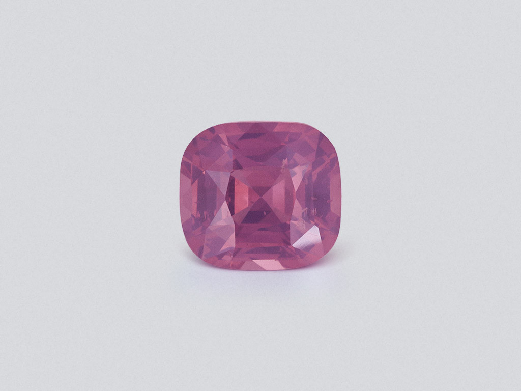 Spinelle laiteux Mahenge taille coussin de 3,53 carats, Tanzanie Image №1