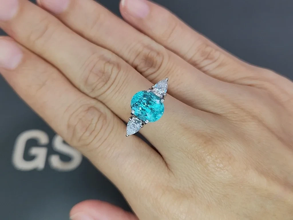 Turmalina Paraiba azul neón de talla ovalada de 3,44 quilates, África Image №5