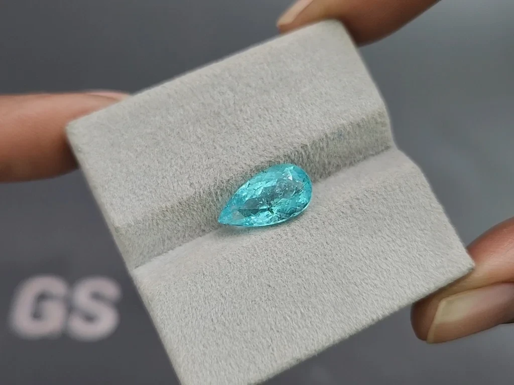 Neon blauer Paraiba-turmalin im birnenschliff 3,38 karat, Mosambik Image №4