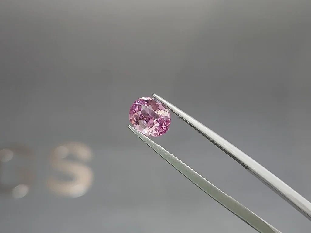 Unbehandelter saphir Baby Pink im oval-schliff 2,05 karat, Sri Lanka Image №3