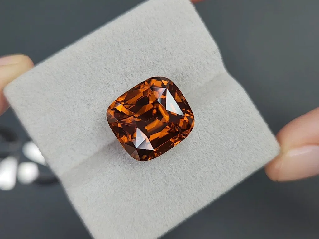 Large orange-brown zircon in cushion cut 23.68 carats, Tanzania Image №4
