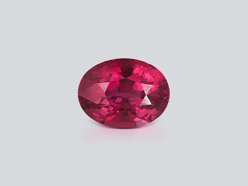 Unheated Pigeon's Blood red ruby in oval cut 5.13 carats, Mozambique Image №1