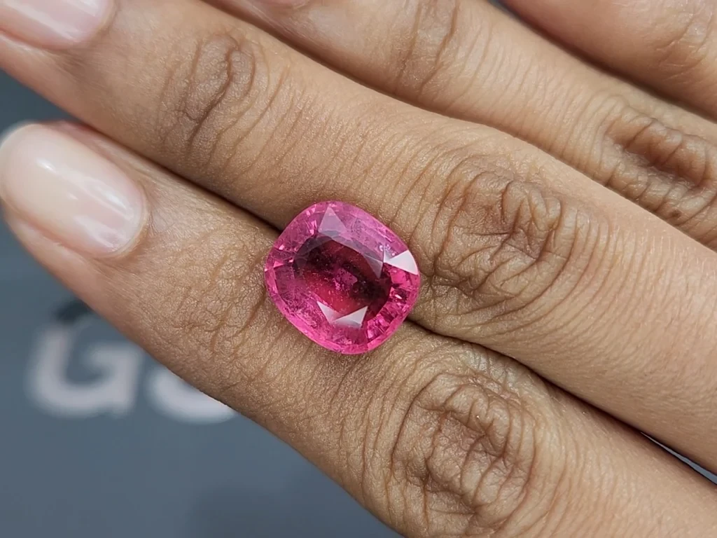 Tourmaline rubellite cushion cut 7.20 carats, África Image №2