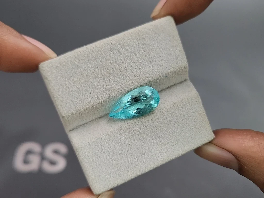 Tourmaline néon bleue Paraiba taille poire, 4,40 carats, Mozambique Image №4