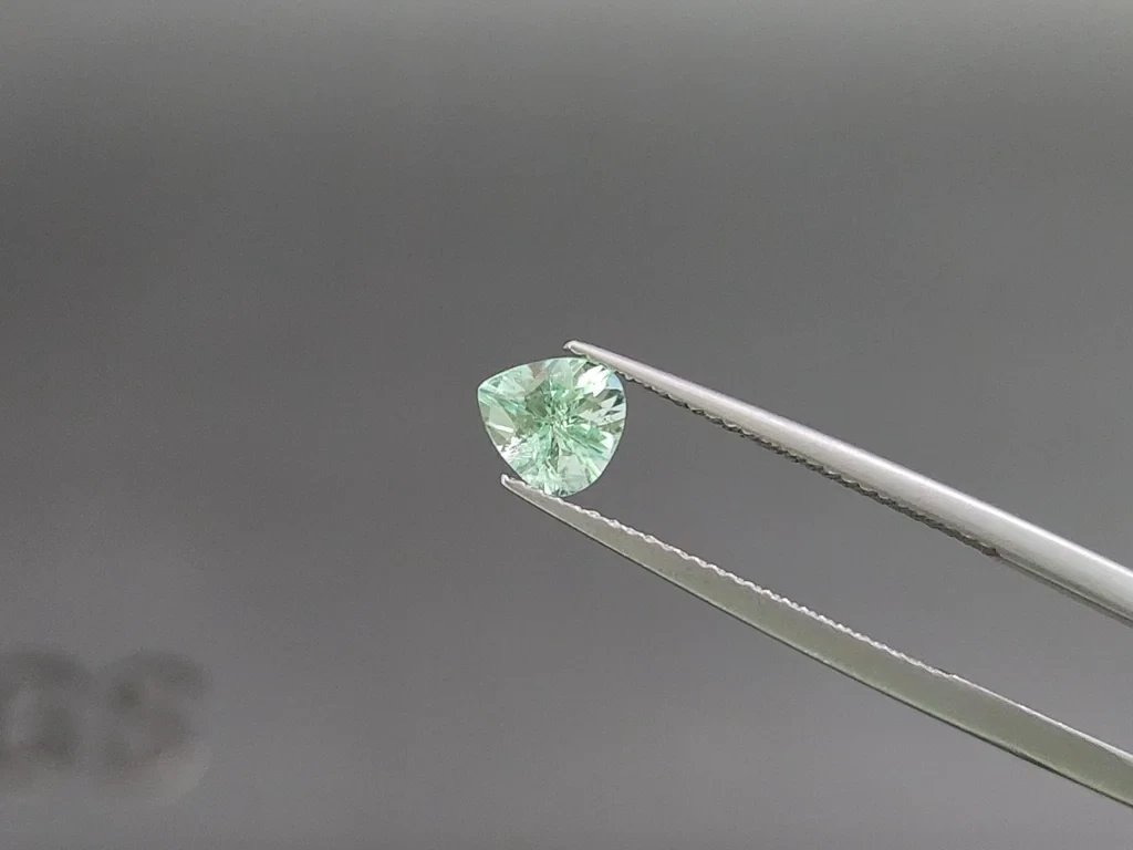 Paraiba tourmaline pear cut 0.84 carats, Mozambique Image №3
