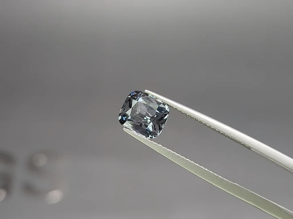 Grauer blue spinell im kissenschliff von 2,32 karat, Tanzania Image №3