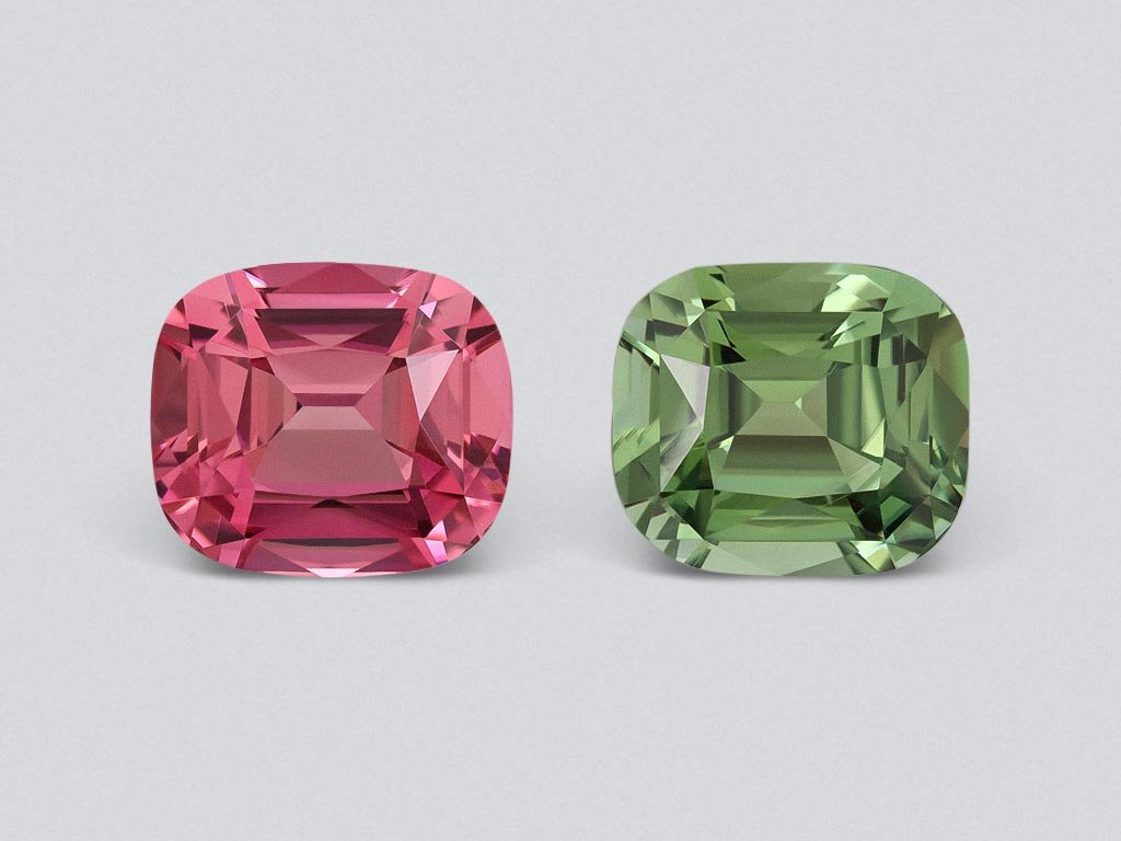 Paire contrastée de tourmalines taille coussin rose et verte 5,92 carats, Nigeria  Image №1