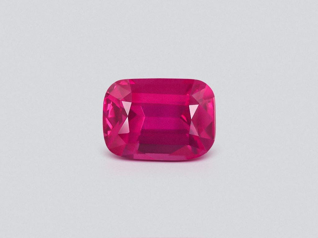 Espinela mahenge rosa intenso de talla cojín de 1,53 carats, Tanzania   Image №1