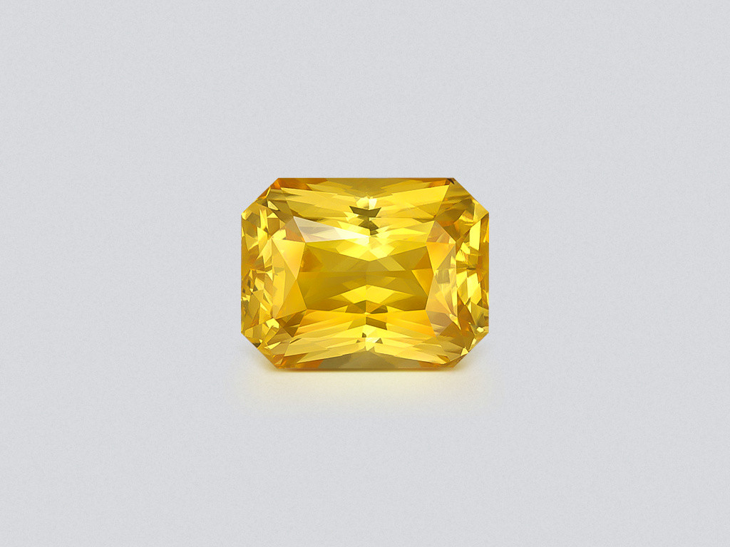 Zafiro grande amarillo intenso de talla radiante sin calentar 13,12 carats, Sri Lanka Image №1