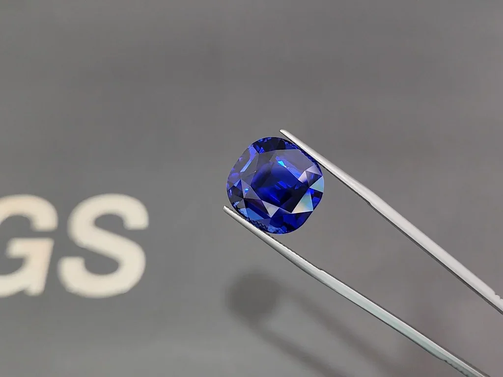 Gran zafiro azul real de talla cojín de 30,67 quilates, Sri Lanka  Image №3