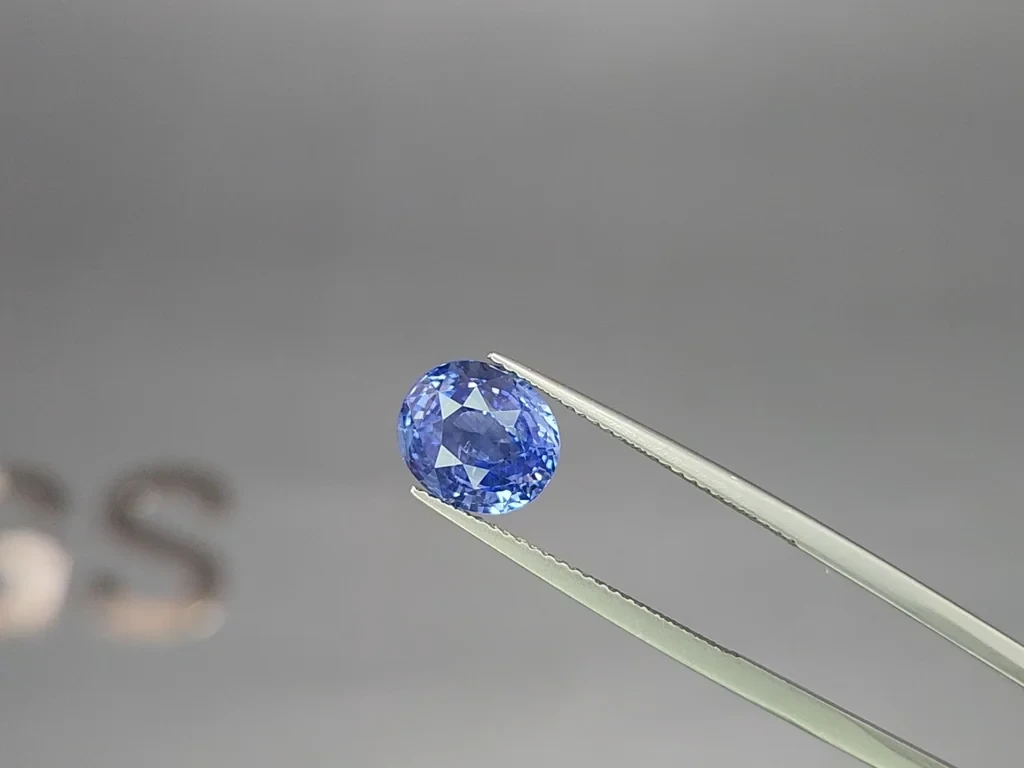 Blue sapphire oval cut 5.00 carats, Sri Lanka Image №3