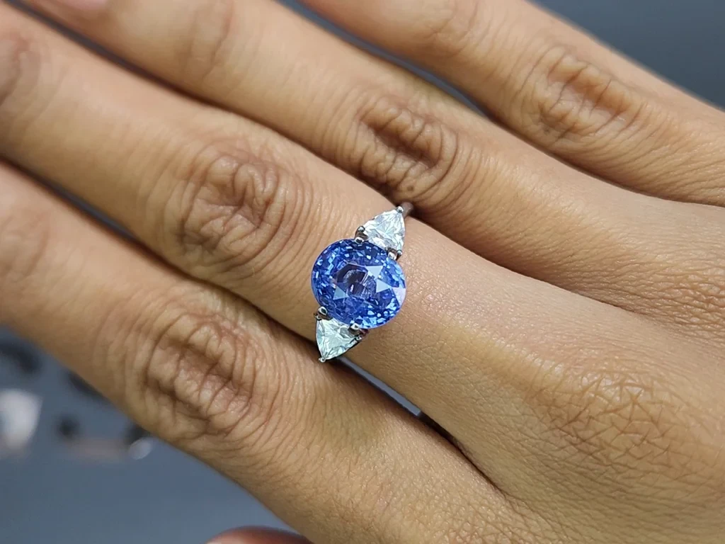 Blue sapphire oval cut 5.00 carats, Sri Lanka Image №5