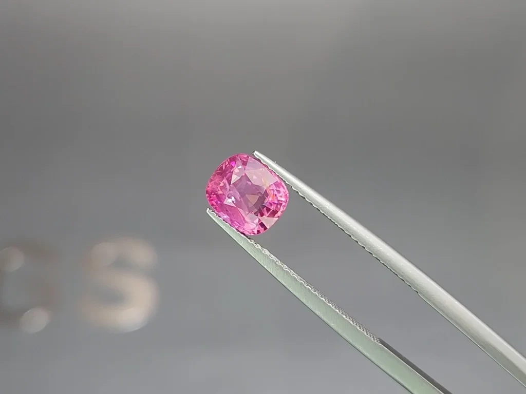 Unbehandelter rosa saphir im cushion-schliff 2,65 karat, Sri Lanka Image №3