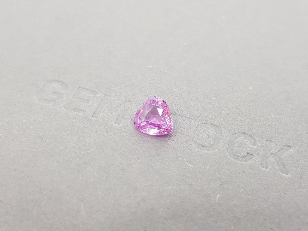 Heart cut unheated pink sapphire 2.01 ct, Madagascar Image №3