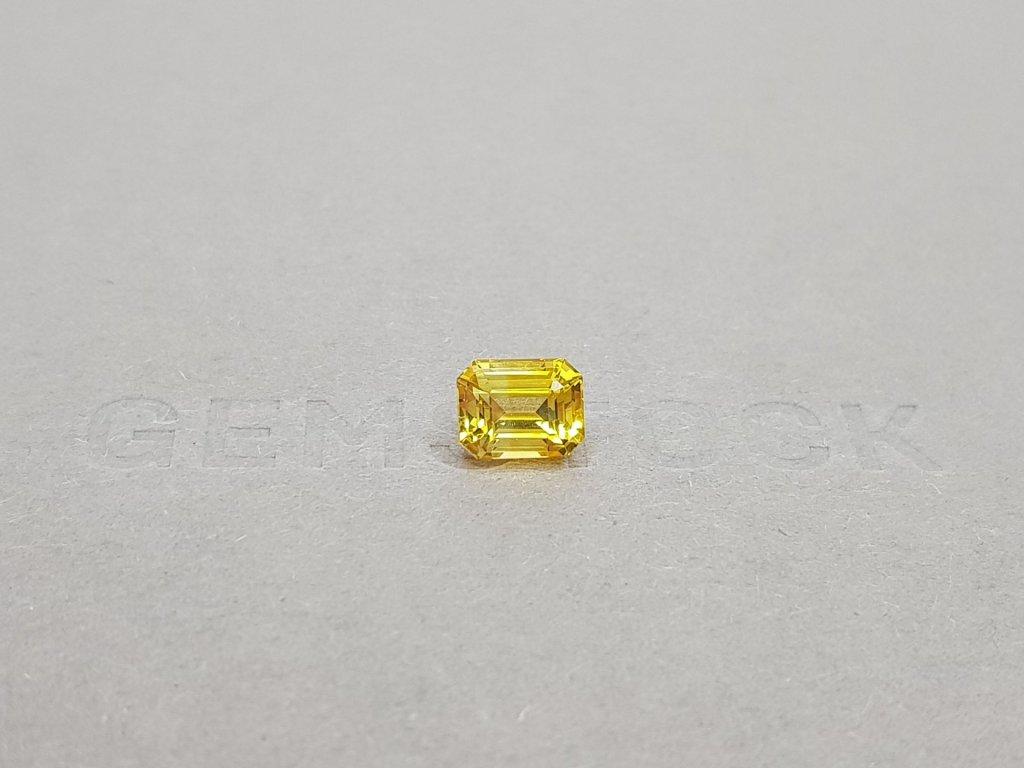 Yellow sapphire 2.04 ct, Sri Lanka Image №1