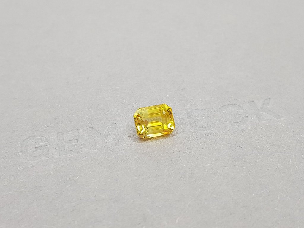 Yellow sapphire 2.04 ct, Sri Lanka Image №2