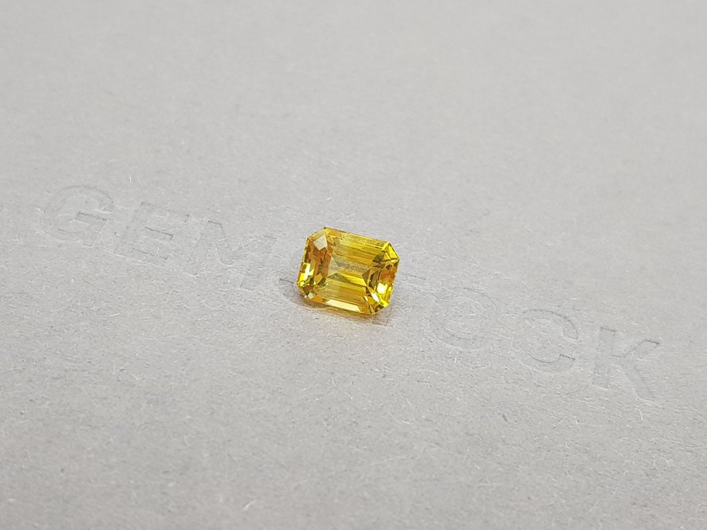 Yellow sapphire 2.04 ct, Sri Lanka Image №3