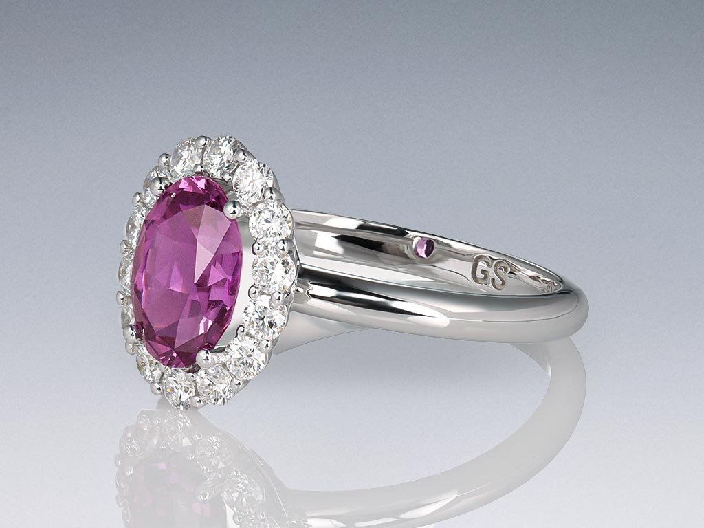 Ring with unheated purple sapphire 1.54 ct and diamonds in 18K white gold Image №3