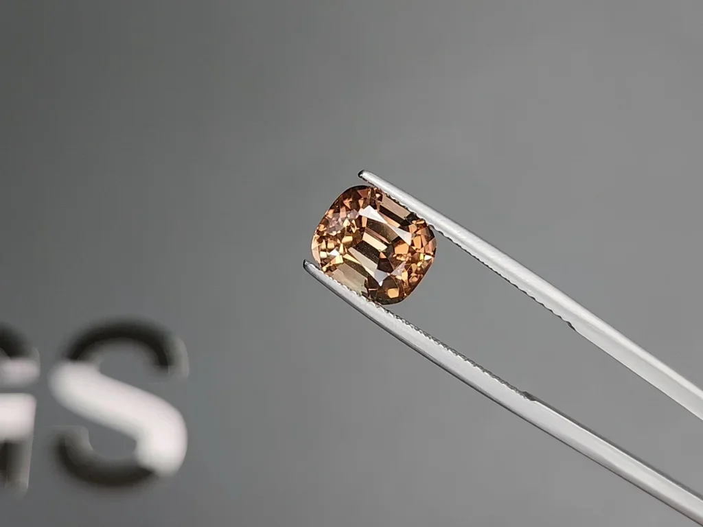 Turmalin im kissenschliff 3,68 karat, Afrika Image №3