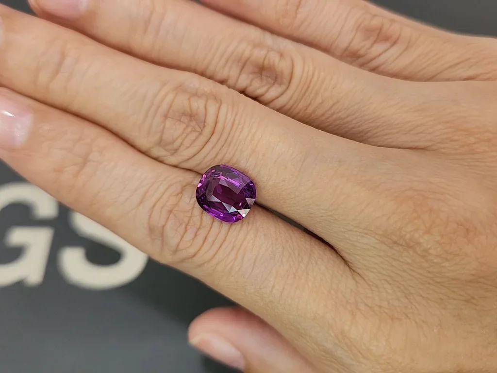 Unique purple unheated sapphire cushion cut 5.01 carats, Sri Lanka Image №2