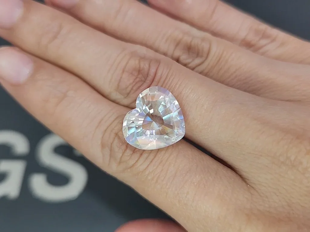 Piedra lunar talla corazón 10,59 carats, de Madagascar Image №2