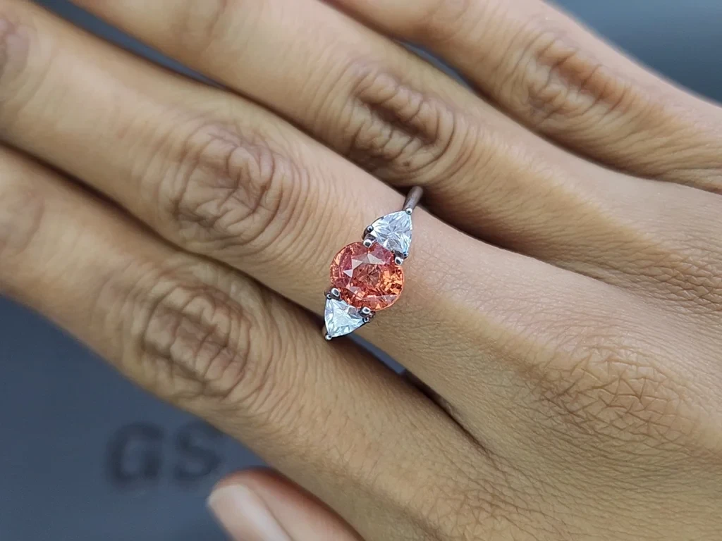 Unheated sapphire Padparadscha oval cut 2.03 carats, Sri Lanka  Image №5