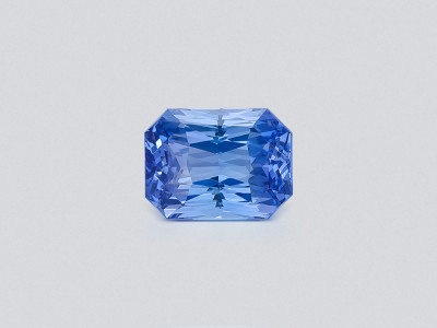 Blauer saphir im radiant-schliff 3,05 karat, Sri Lanka photo