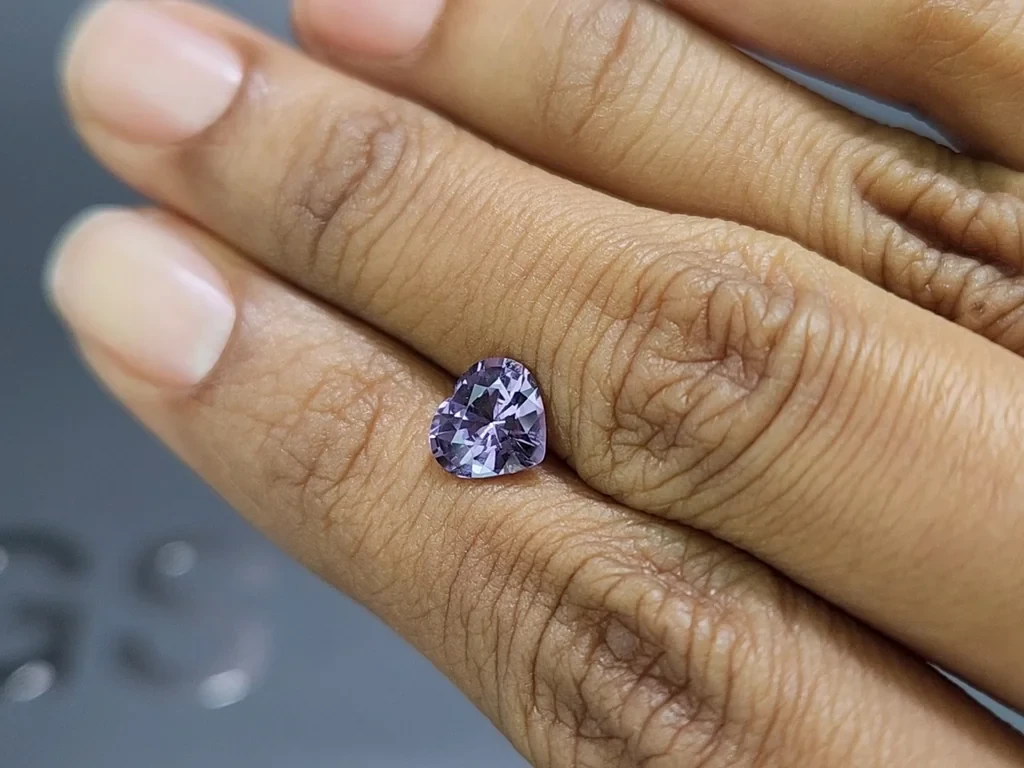 Lila spinell im herzschliff 1,51 carats, Tansania Image №2