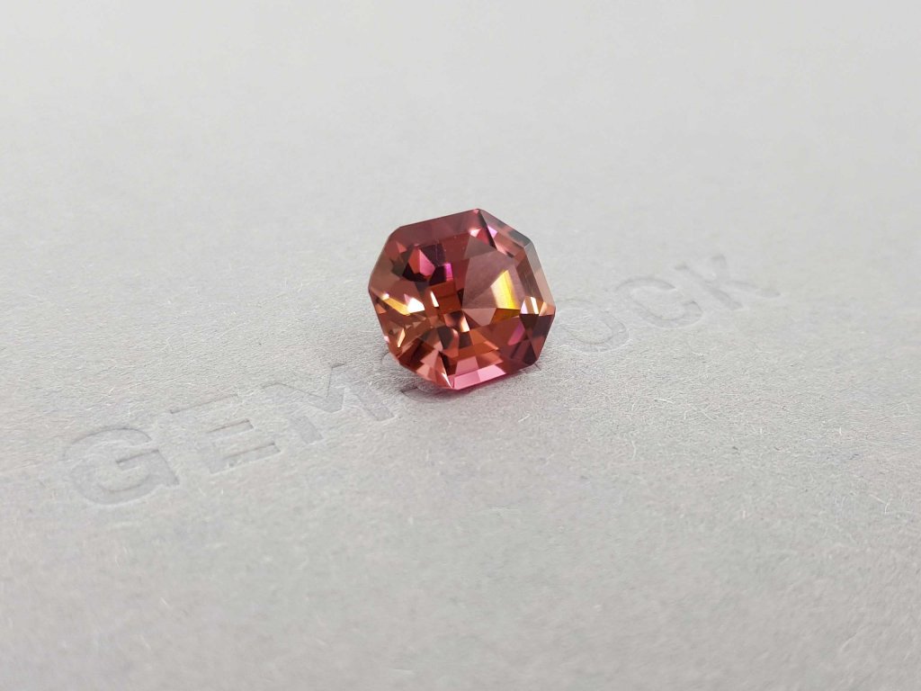 Intense pink octagon cut tourmaline 5.76 ct Image №3