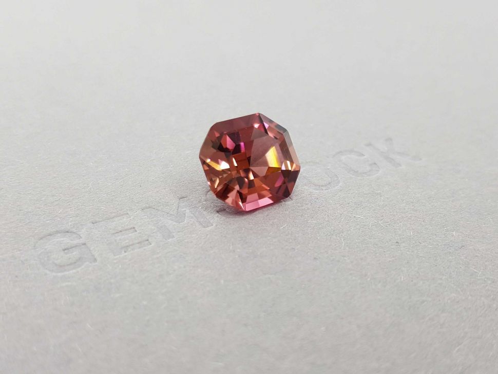 Intense pink octagon-cut tourmaline 5.76 ct Image №3