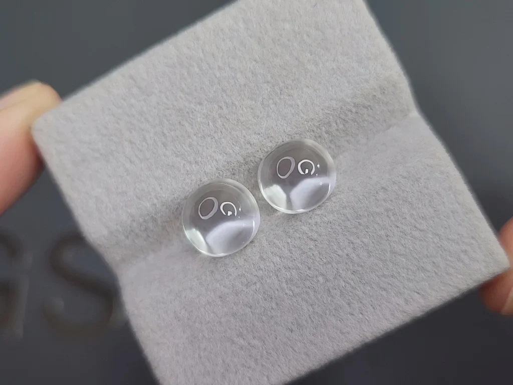 Paire de pierres de lune taillées en cabochon de 5,84 carats, Birmanie Image №4