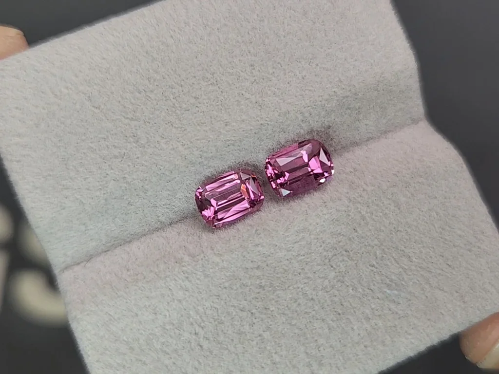 Paar rhodolith-granate im kissenschliff 2,25 carats, Tansania Image №4