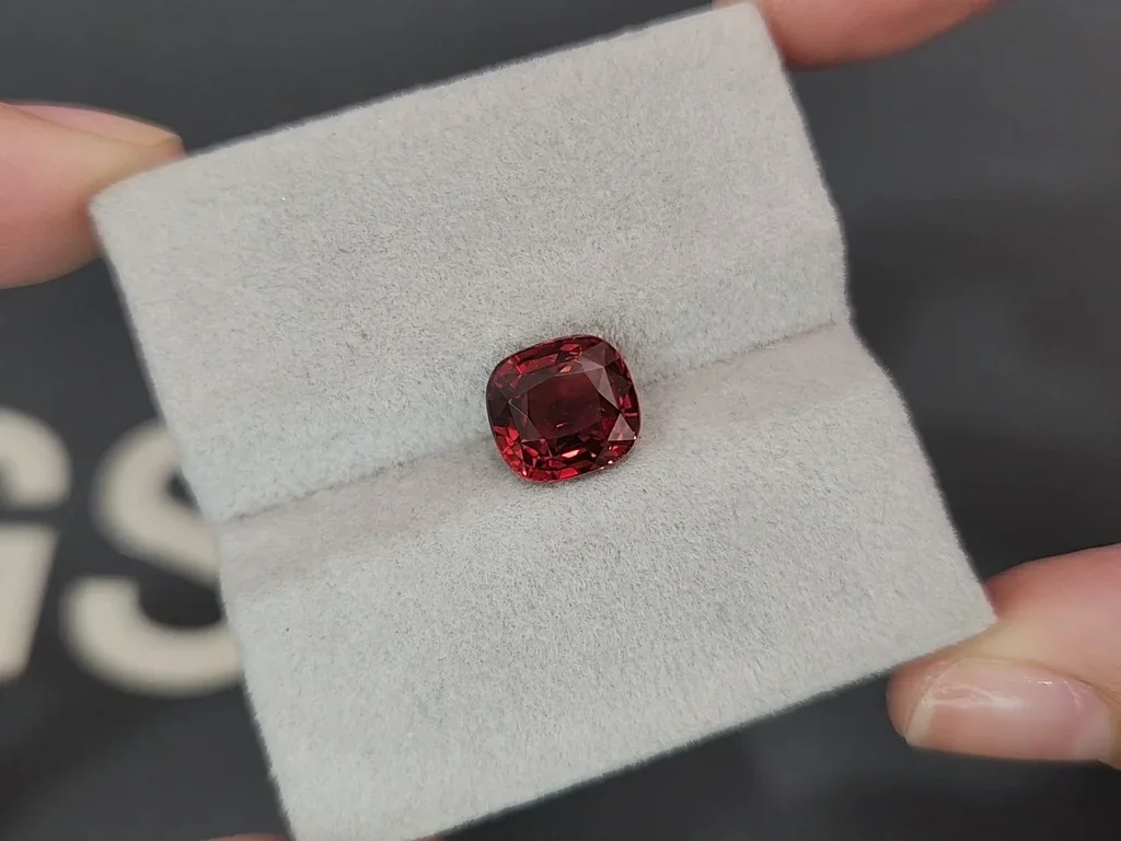 Unheated orange sapphire cushion cut 3.54 carats, Sri Lanka Image №4