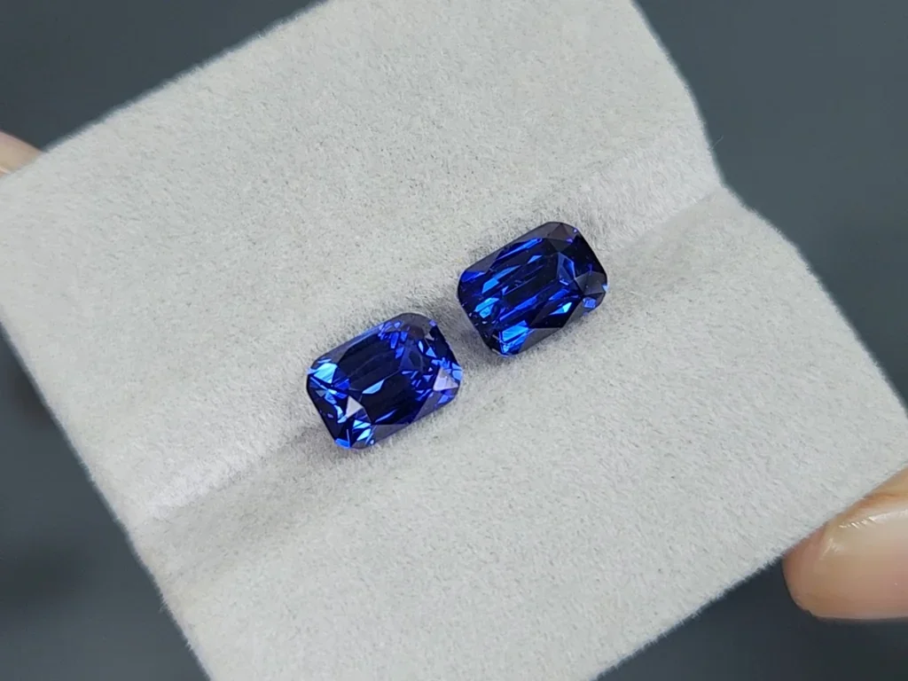 Par de zafiros azul real de talla cojín de 5,40 carats, Sri Lanka Image №4