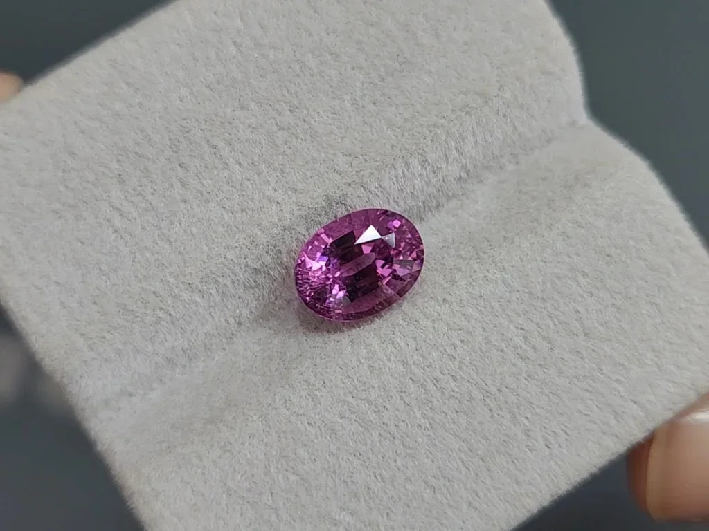 Tourmaline copper Hot Pink oval cut 2.15 carats, Africa Image №4