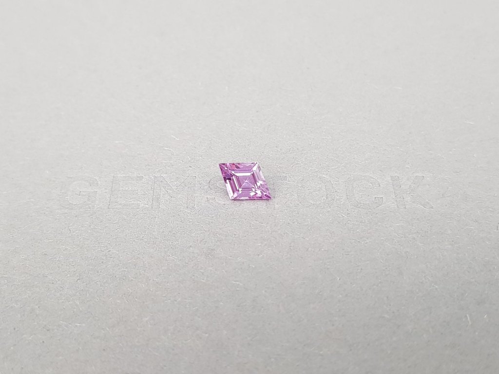 Unheated pink sapphire fancy cut 0.96 ct, Madagascar Image №1