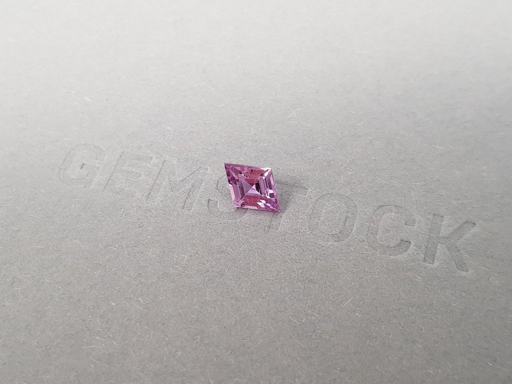 Unheated pink sapphire fancy cut 0.96 ct, Madagascar Image №2