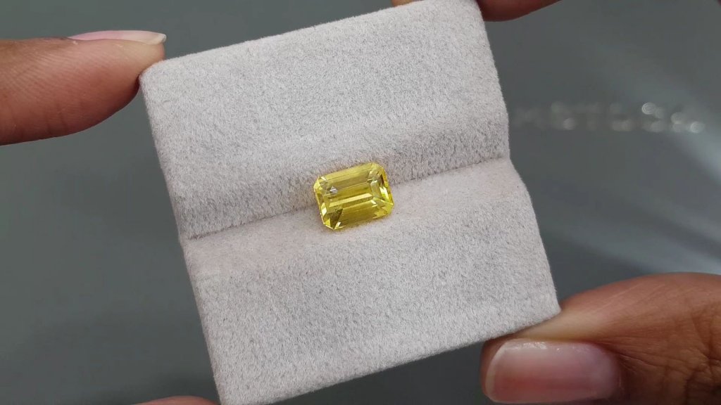 Octagon-cut golden sapphire 3.02 ct, Sri Lanka Image №4