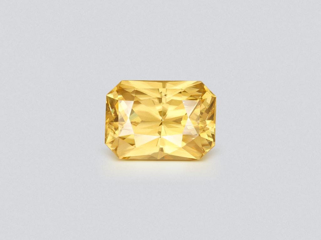 Zircon "Jaune" du Sri Lanka 7,96 carats taille radiant Image №1