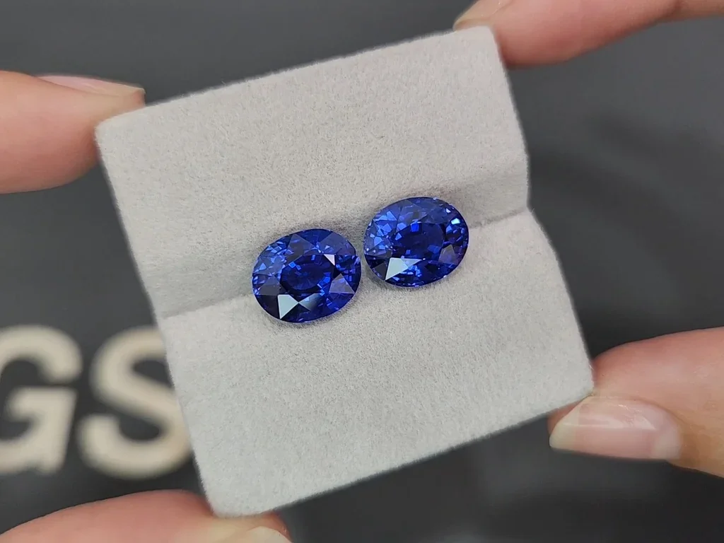 Pair of sapphires Royal Blue oval cut  10.72 carats, Madagascar Image №4