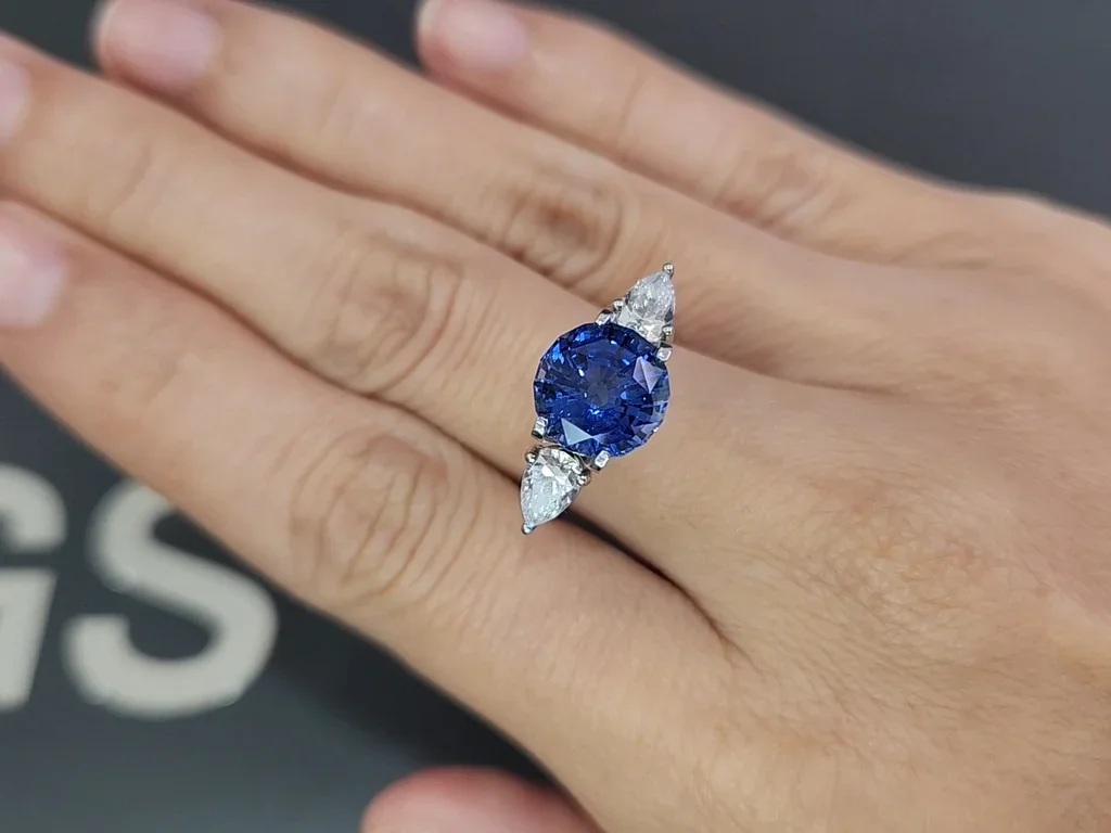 Zafiro azul aciano de talla redonda de 4,14 carats, de Sri Lanka Image №5