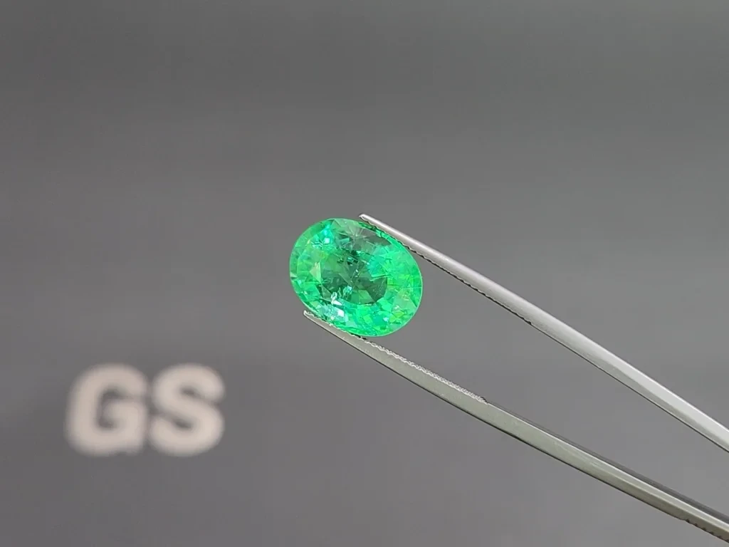 Turmalina Paraíba verde neón de talla ovalada de 7,55 quilates, Mozambique Image №3